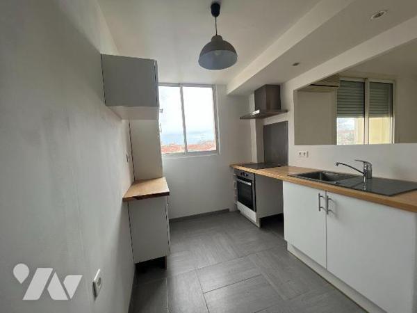 Appartement à Vendre à Perpignan (66000) en Pyrénées-Orientales (66)

Cet appartement est sit...