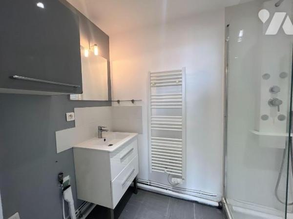 Appartement à Vendre à Perpignan (66000) en Pyrénées-Orientales (66)

Cet appartement est sit...