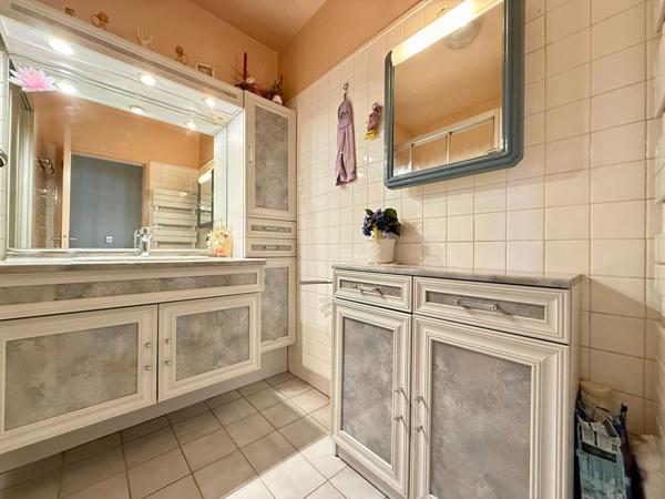 Appartement de type 4 - garage et balcon quartier Clémenceau