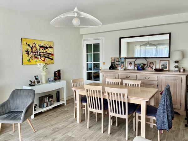 CROIX CENTRE T4 83M² AVEC BALCON CAVE ET GARAGE CROIX