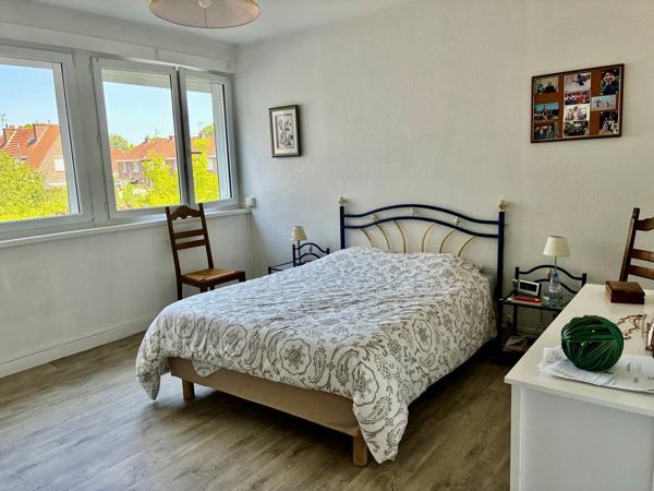 CROIX CENTRE T4 83M² AVEC BALCON CAVE ET GARAGE CROIX