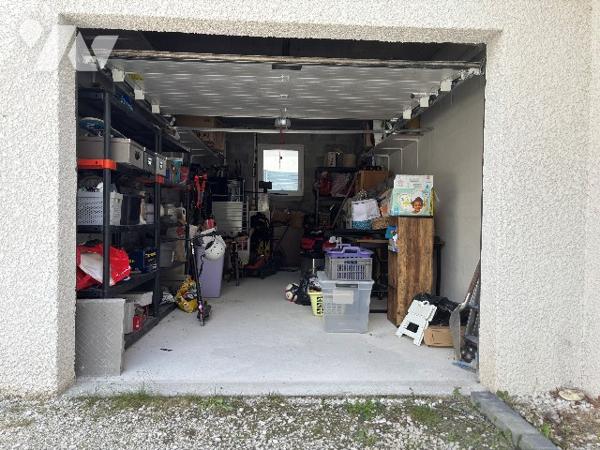 AIX-LES-BAINS – Boncelin, maison mitoyenne de 90 m², récente, 3 ch, terrasse,jardin et garage.