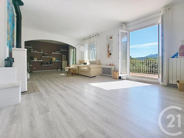 Maison à vendre  5 pièces - 131,75 m 2   ARLES SUR TECH  - 66