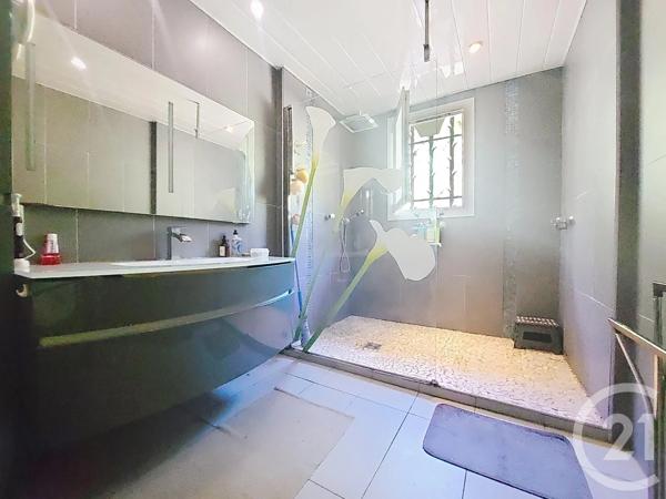 Maison à vendre  5 pièces - 131,75 m 2   ARLES SUR TECH  - 66