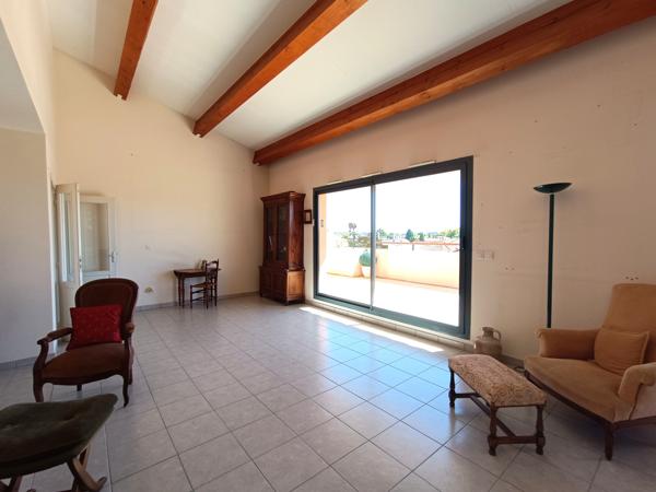 Arles (13200) Rare, appartement traversant de 132 m² au coeur de la ville