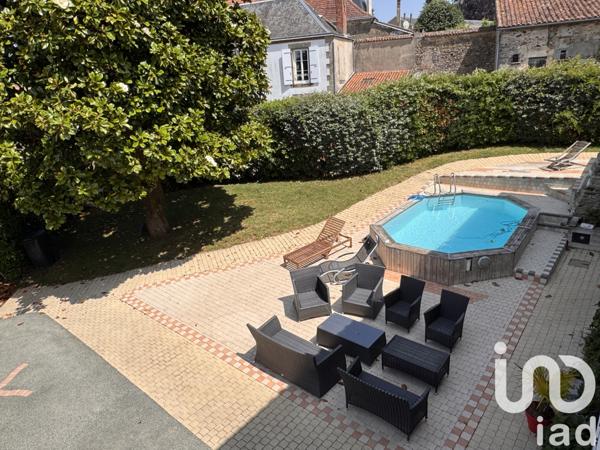 Maison à vendre 9 pièces 284 m² La Châtaigneraie