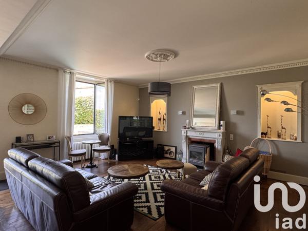 Maison à vendre 9 pièces 284 m² La Châtaigneraie