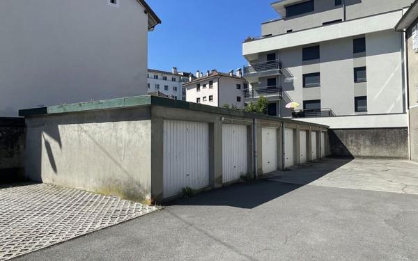 Stationnement à vendre