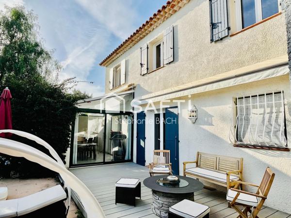 Une maison pensée pour vivre dedans comme dehors