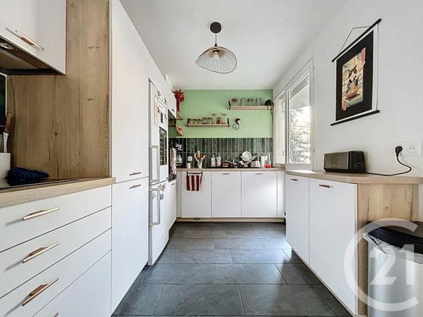 Appartement F4 à vendre  4 pièces - 86,60 m2 LE KREMLIN BICETRE - 94