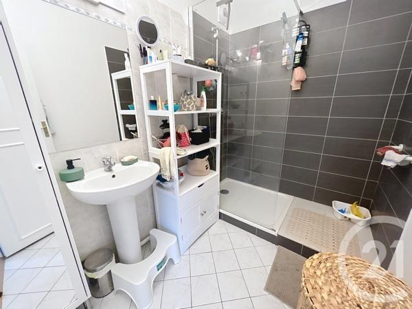 Appartement F4 à vendre  4 pièces - 86,60 m2 LE KREMLIN BICETRE - 94