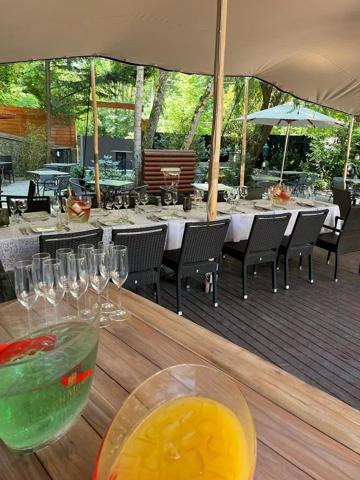 Restaurant / Authentique et charmante guinguette des bords de Marne