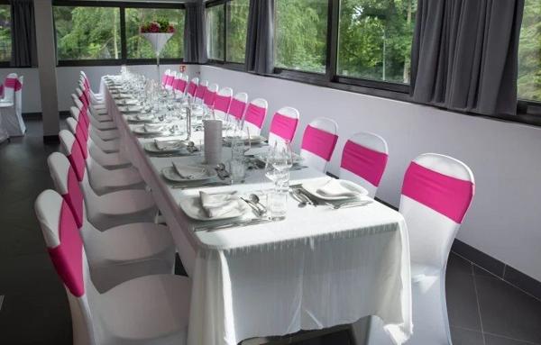 Restaurant / Authentique et charmante guinguette des bords de Marne