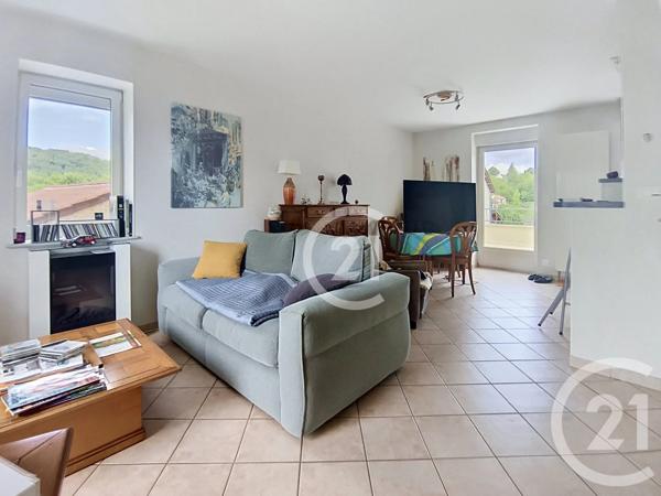 Maison à vendre  4 pièces - 90,22 m 2   LAGNIEU  - 01