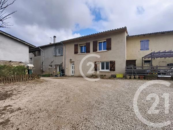 Maison à vendre  4 pièces - 90,22 m 2   LAGNIEU  - 01
