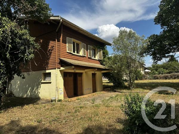 Maison à vendre  4 pièces - 90,22 m 2   LAGNIEU  - 01