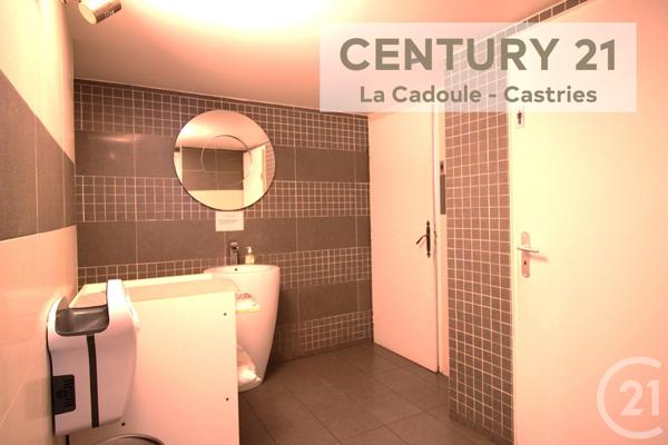 à vendre  400 m2 JACOU - 34