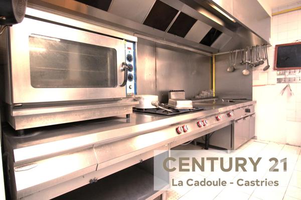 à vendre  400 m2 JACOU - 34