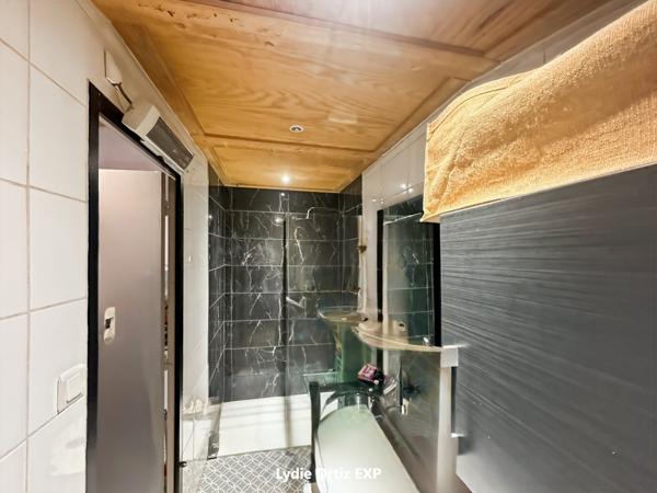 Proche Aix propriété comprenant 3 logements