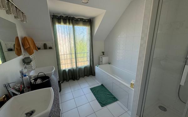 Maison à vendre    7 pièces • 211 m2 Olivet