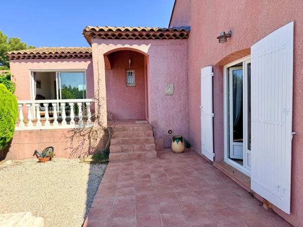 La CADIERE-D'AZUR – Élégante villa de plain-pied dans un environnement d'exception