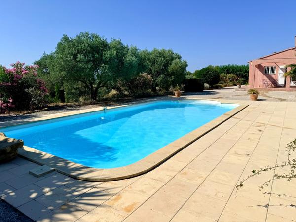 La CADIERE-D'AZUR – Élégante villa de plain-pied dans un environnement d'exception