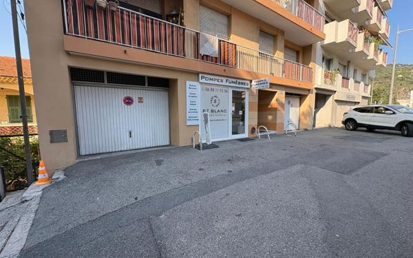 Stationnement à vendre