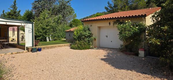 Villa T4 de 123,5 m² avec garage et piscine