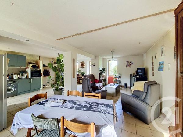 Maison à vendre  4 pièces - 84,40 m 2   ST POURCAIN SUR SIOULE  - 03