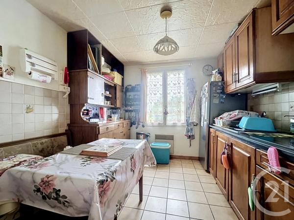 Maison à vendre  4 pièces - 84,40 m 2   ST POURCAIN SUR SIOULE  - 03