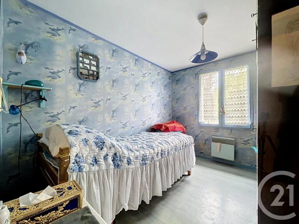 Maison à vendre  4 pièces - 84,40 m 2   ST POURCAIN SUR SIOULE  - 03