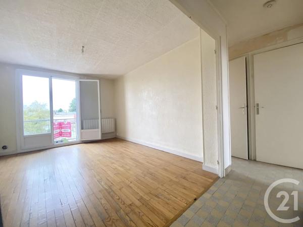Appartement T3 à vendre  4 pièces - 75,48 m 2   LA TOUR DU PIN  - 38