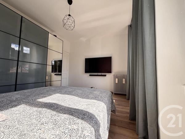 Appartement T3 à vendre  4 pièces - 75,48 m 2   LA TOUR DU PIN  - 38