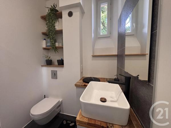 Appartement T3 à vendre  4 pièces - 75,48 m 2   LA TOUR DU PIN  - 38