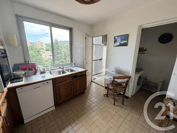Appartement F5 à vendre  5 pièces - 112 m 2   ST CHAMOND  - 42