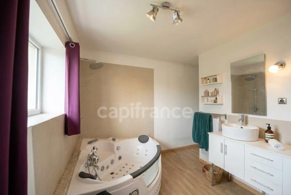 Maison à vendre 7 pièces et dépendance - 27120
