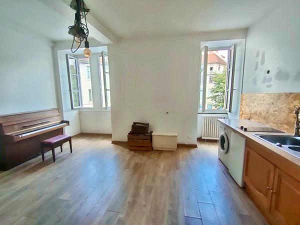 Appartement boucle, charme de l'ancien