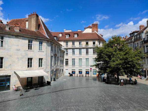 Appartement boucle, charme de l'ancien