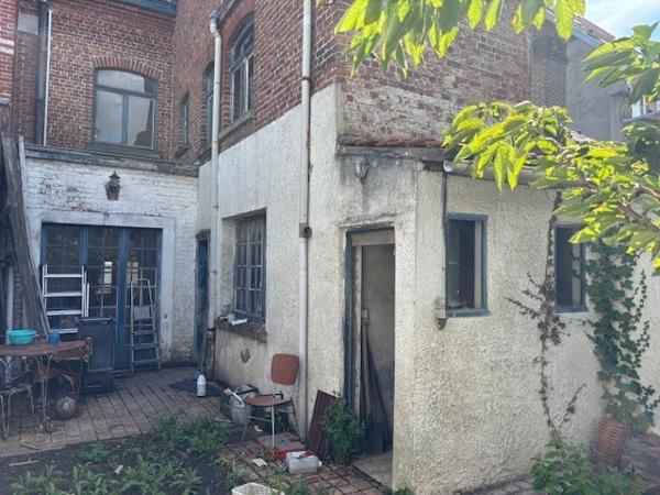 Maison bourgeoise, 4 chambres, bureau et jardin ARMENTIERES