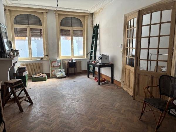 Maison bourgeoise, 4 chambres, bureau et jardin ARMENTIERES