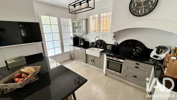 Maison (prestige) à vendre 5 pièces 244 m² Roquemaure