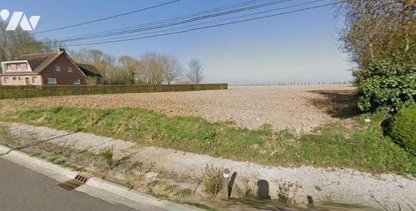 Terrain à vendre à AIRE SUR LA LYS dans le Pas-de-Calais (62)

Dans le hameau de Saint-Quenti...