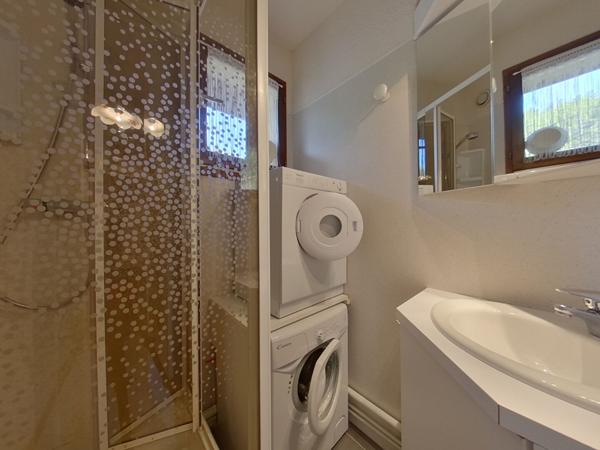 04400 BARCELONNETTE Appartement type 2 + cabine