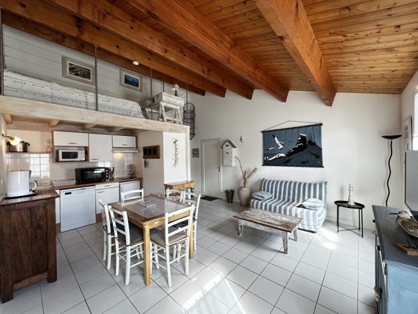 APPARTEMENT À VENDRE 2 PIECES - 50 M² - SAINT MARTIN DE RE