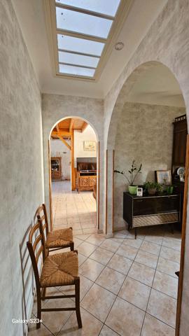 Maison - 5 pièces - 185 m²