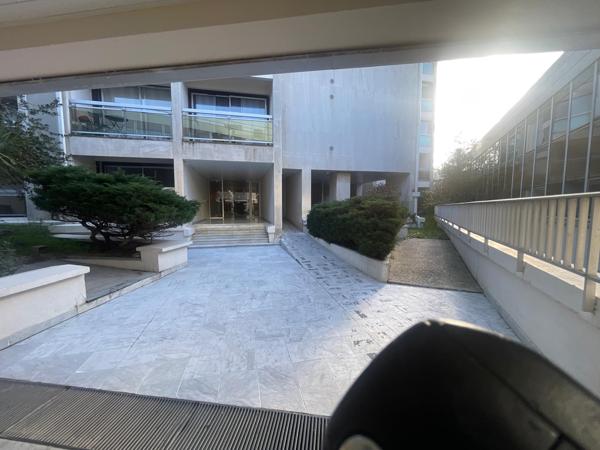 Bordeaux (33000) En vente à Bordeaux Secteur SAINT SEURIN -FONDAUDEGE : Bel appartement de 105M²