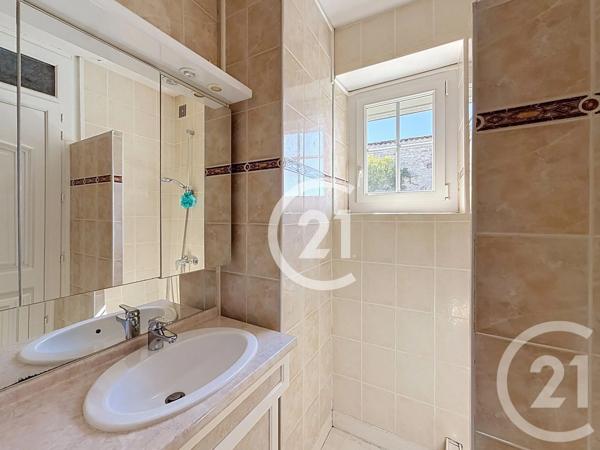 Maison à vendre  4 pièces - 74 m 2   JARNAC  - 16
