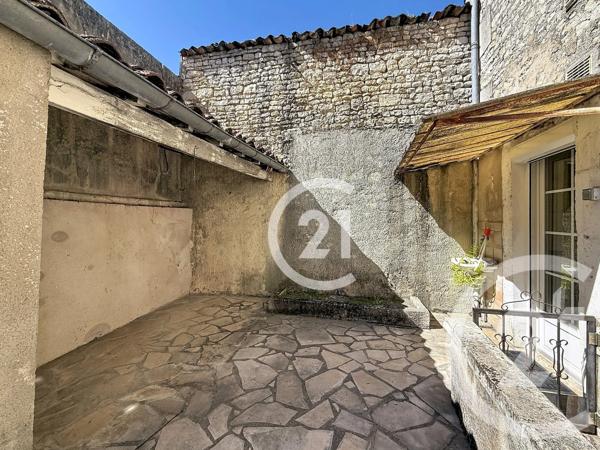 Maison à vendre  4 pièces - 74 m 2   JARNAC  - 16