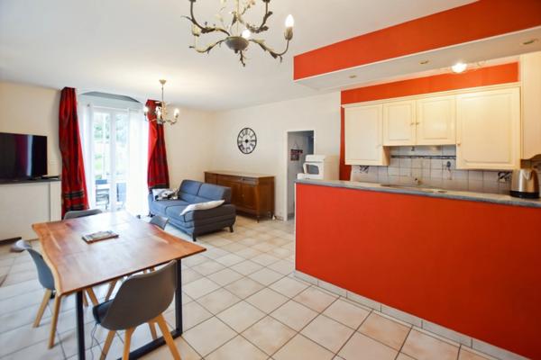 Propriété /gîtes/ chambre d'hôtes et grand terrain à St Sernin du Plain