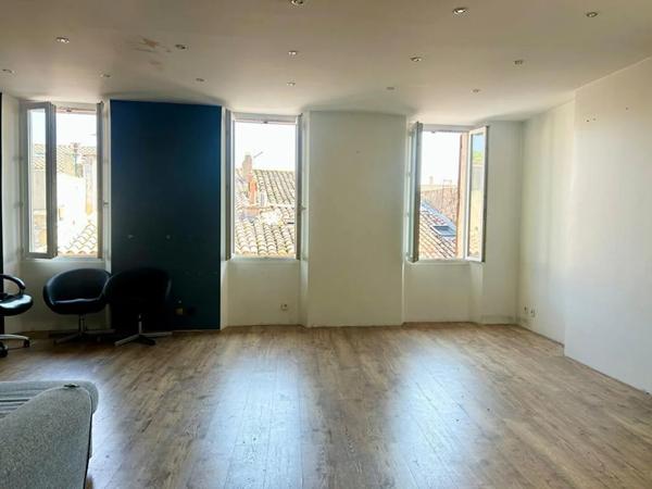 Immeuble à vendre à Valette-du-Var (83160)